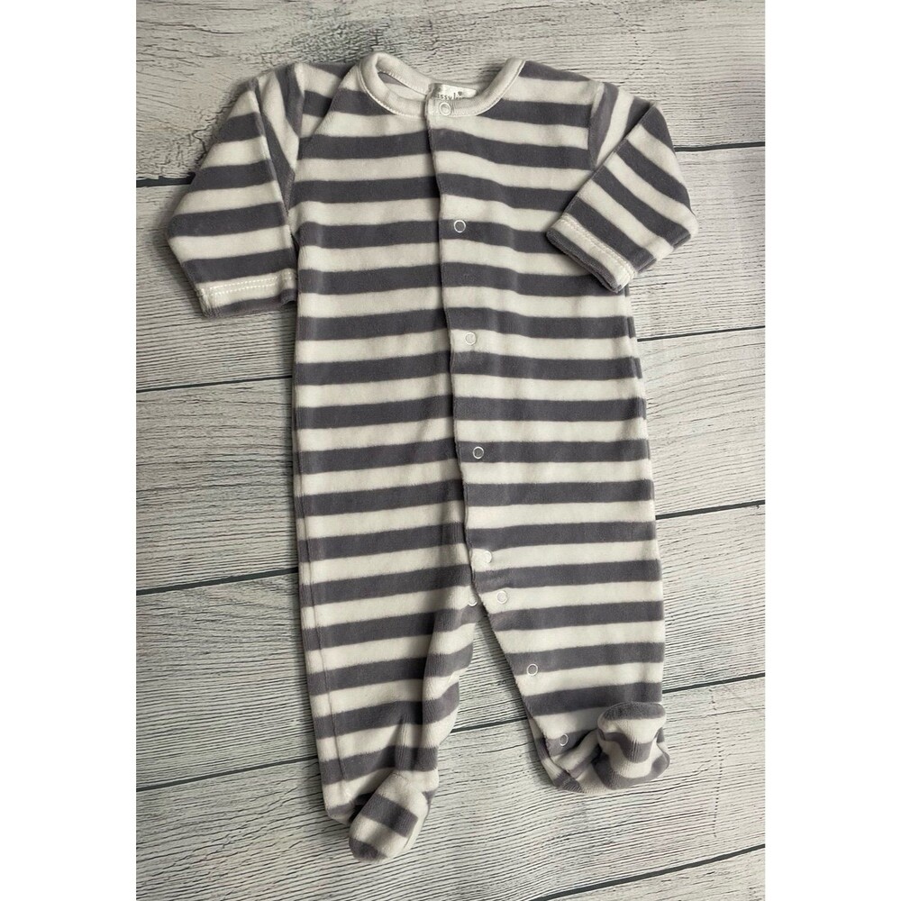 Kissy Kissy Velour Grey Gray Stripe Baby Sleeper Pajamas (PJs), Size 0-3 months